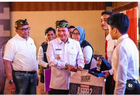 Menghadiri Kegiatan Seleksi Daerah (Selekda) Calon Kompetitor The 14th World Skill Asean Competetion di Balai Pelatihan Vokasi dan Produktivitas Lombok Timur yang dihadiri oleh Wakil Menteri  Ketenagakerjaan RI
