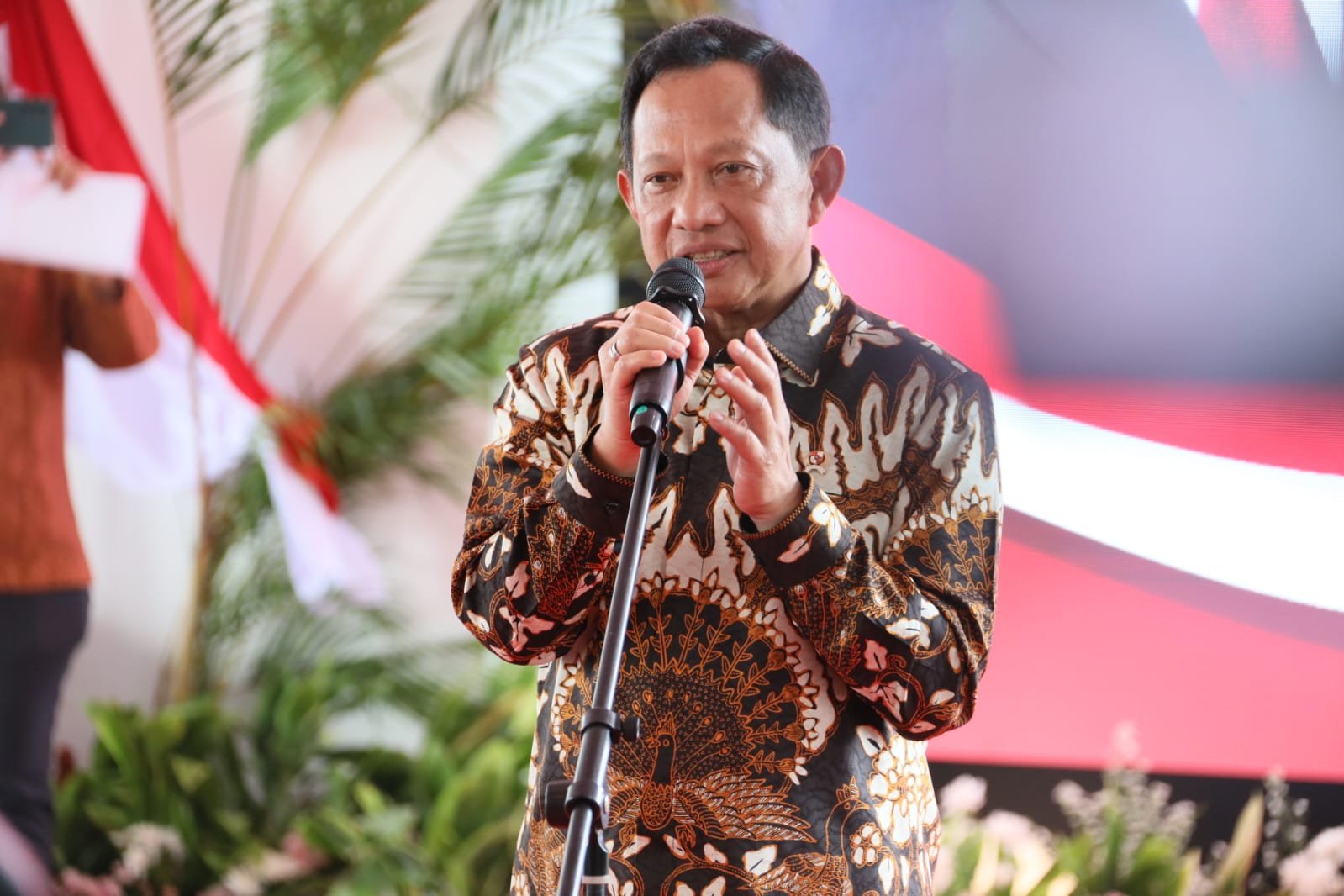 Menjadi Saksi Dalam Acara Pengambilan Sumpah/Janji Jabatan Pegawai Negeri Sipil dalam Jabatan Tinggi Pratama, Jabatan Admisitrator dan Jabatan Pengawas di Lingkungan  Kementerian Perumahan dan Kawasan Permukiman (PKP)