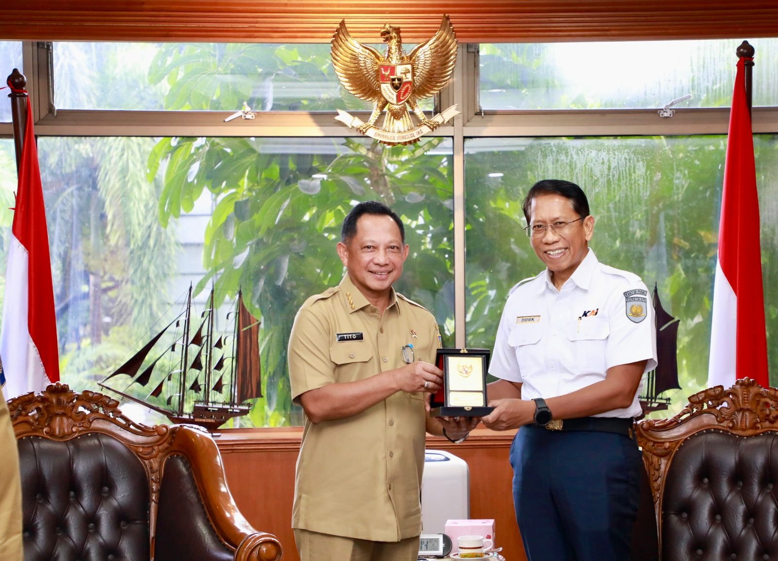 Menteri Dalam Negeri Menerima Audiensi PT. Kereta Api Indonesia Bertempat di RK Mendagri Gd. A Lt. 2