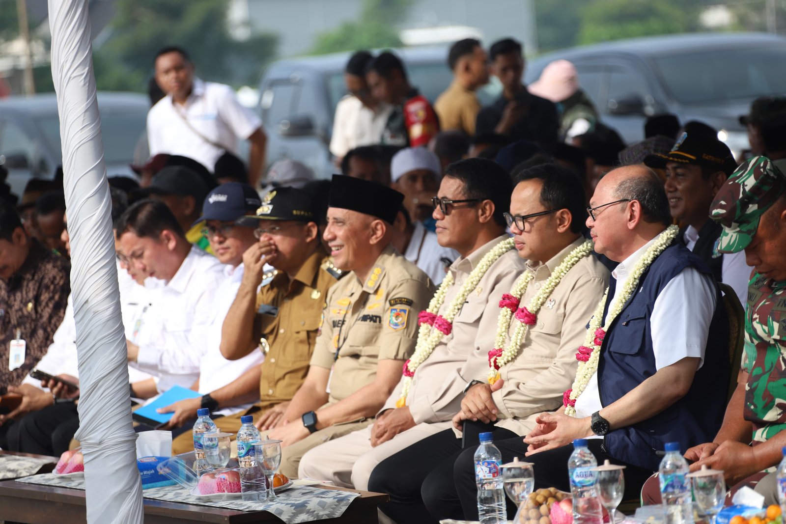 Panen Raya Padi dan Peninjauan Lokasi Irigasi bersama Menteri Pertanian  Di Kelurahan Tanjung, Kecamatan Burneh  Kabupaten Bangkalan Provinsi Jawa Timur