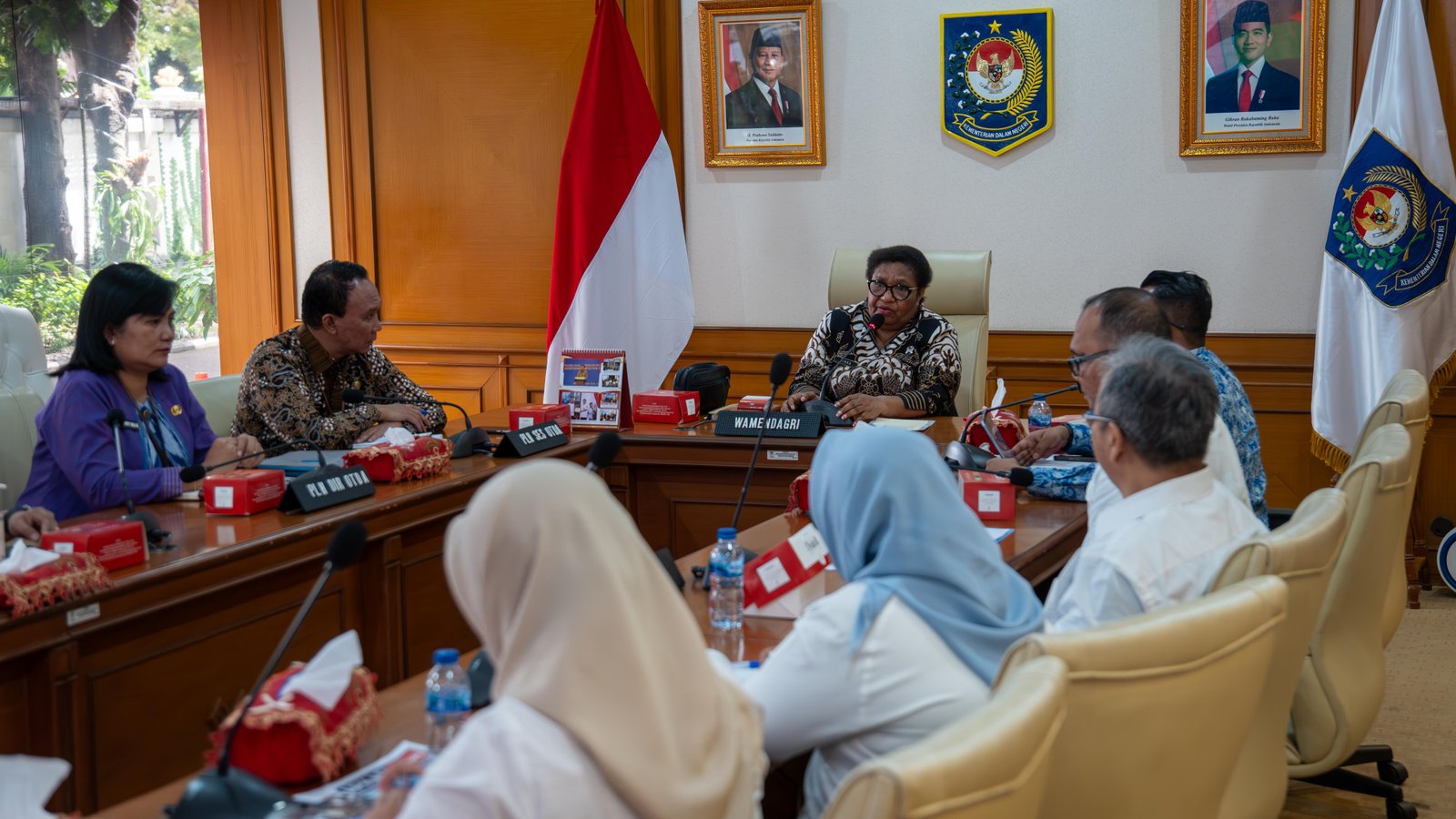 Audiensi Bersama Dirjen Bangda dan Sekjen Terkait Fasilitasi Mengundang  Pemda Untuk Mengikuti APKASI Otonomi Expo tahun 2025