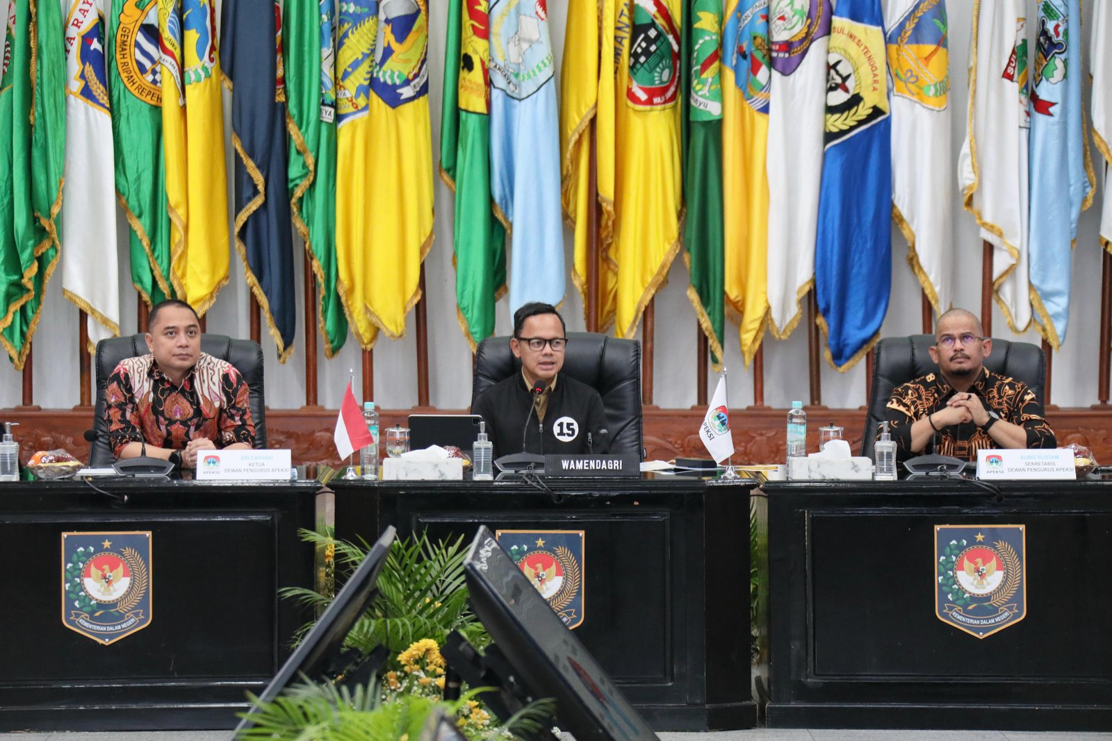 Sebagai Narasumber pada Pertemuan Forum BAKTI APEKSI di Ruang Sasana Bhakti Praja Gd. C Lantai 3