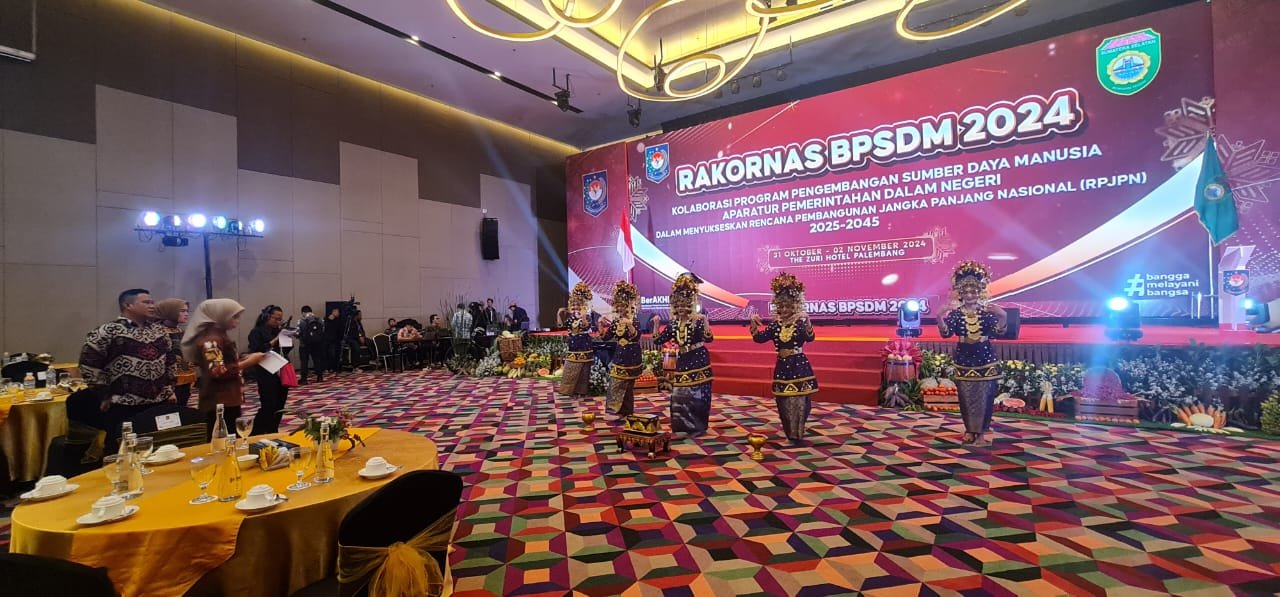 Menghadiri Acara Pembukaan Rakornas BPSDM di The Zuri Hotel