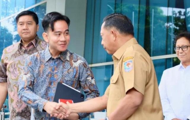 Rapat Pembahasan Penanggulangan Bencana Letusan Gunung Lewotobi, Nusa Tenggara Timur