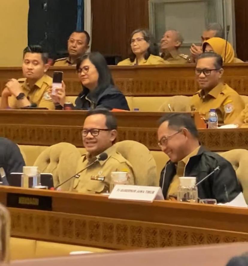 Rapat Kerja Komisi II DPR RI Bersama Mendagri dan Rapat Dengar Pendapat dengan Gubernur/Pj. Gubernur serta Bupati/Pj. Walikota dan/atau Pj. Bupati/Walikota membahas Persiapan dan Kesiapan Pemilihan Kepala Daerah Serentak Tahun 2024