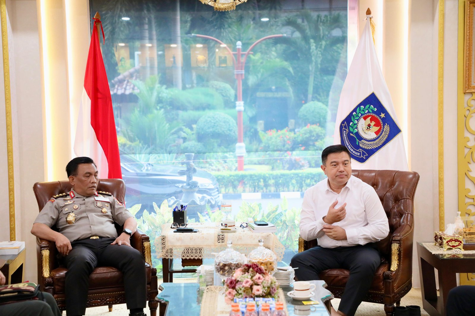 Memimpin Rapat Pelaksanaan Orientasi Kepemimpinan bagi Kepala Daerah dan Wakil Kepala Daerah Seluruh Indonesia