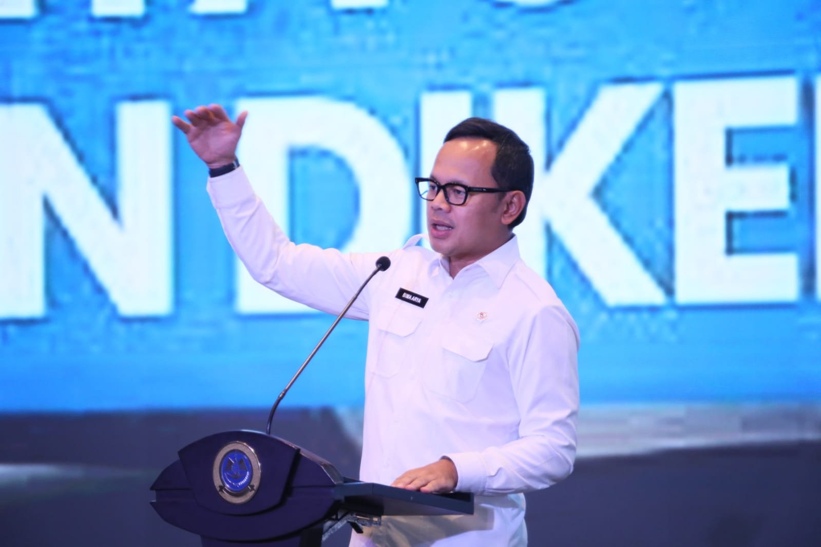 Menjadi Keynote Speech pada Focus Group Discussion (FGD) dengan tema  “Optimalisasi Sumber Daya Daerah dalam rangka Penyelenggaraan Angkutan Umum Berkelanjutan