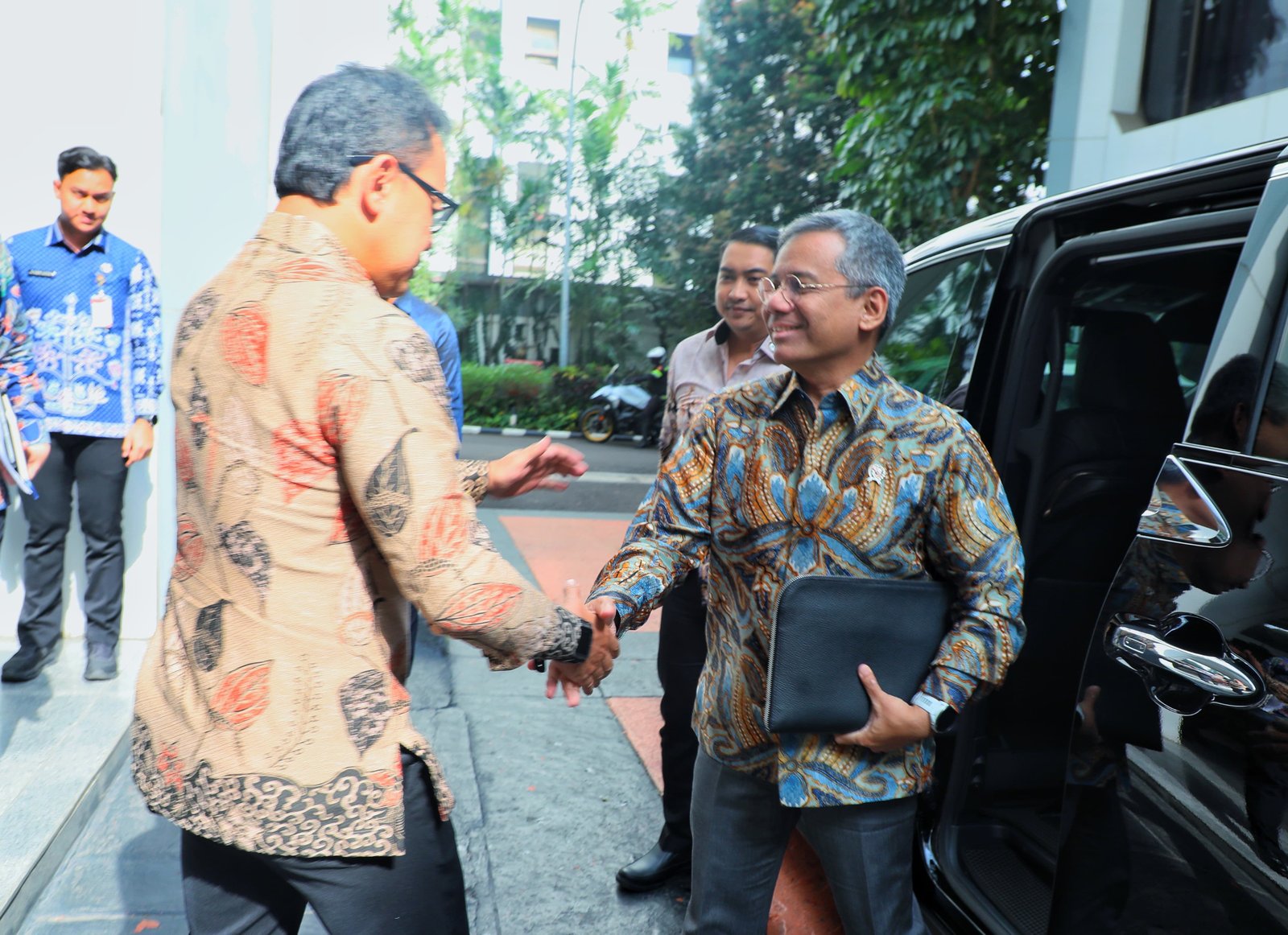 Menerima Audiensi Wakil Menteri Keuangan